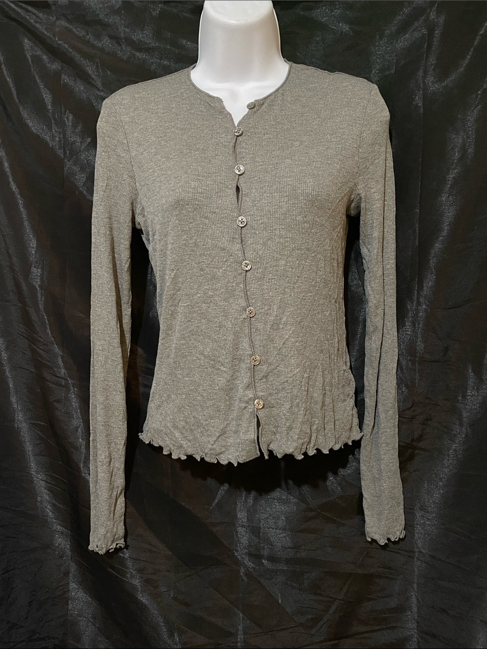 Universal Thread Gray Ribbed Button-Front Long Sleeve